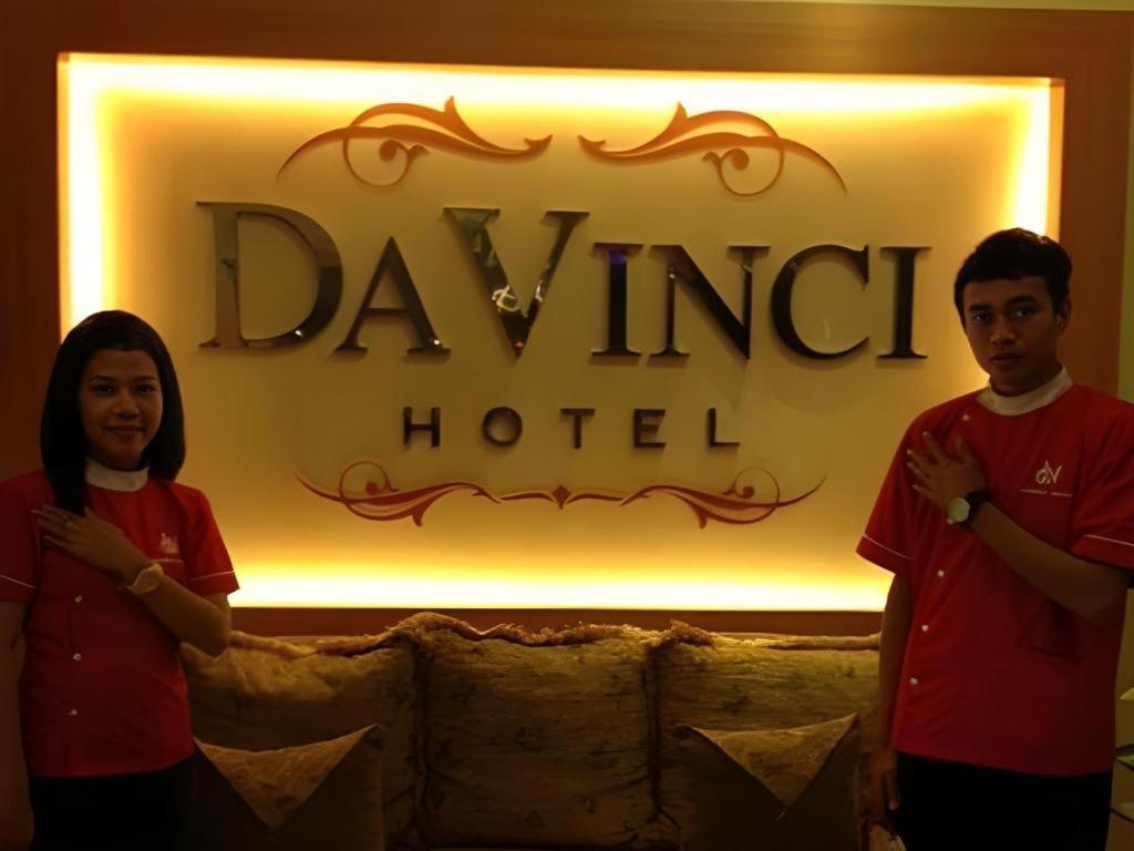 Hotel Davinci Kendari Buitenkant foto